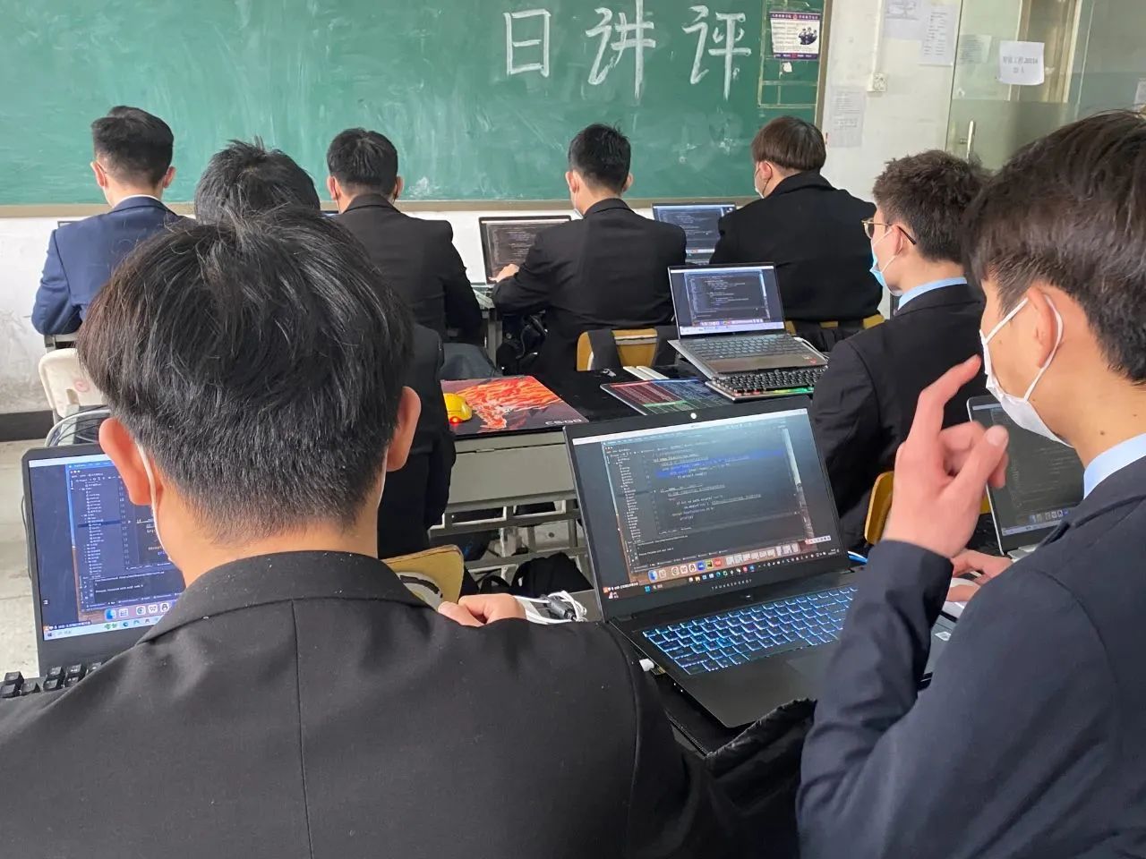 2025破茧成蝶：以思维力重塑自我