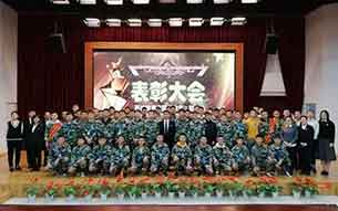八维教育学子校园生活