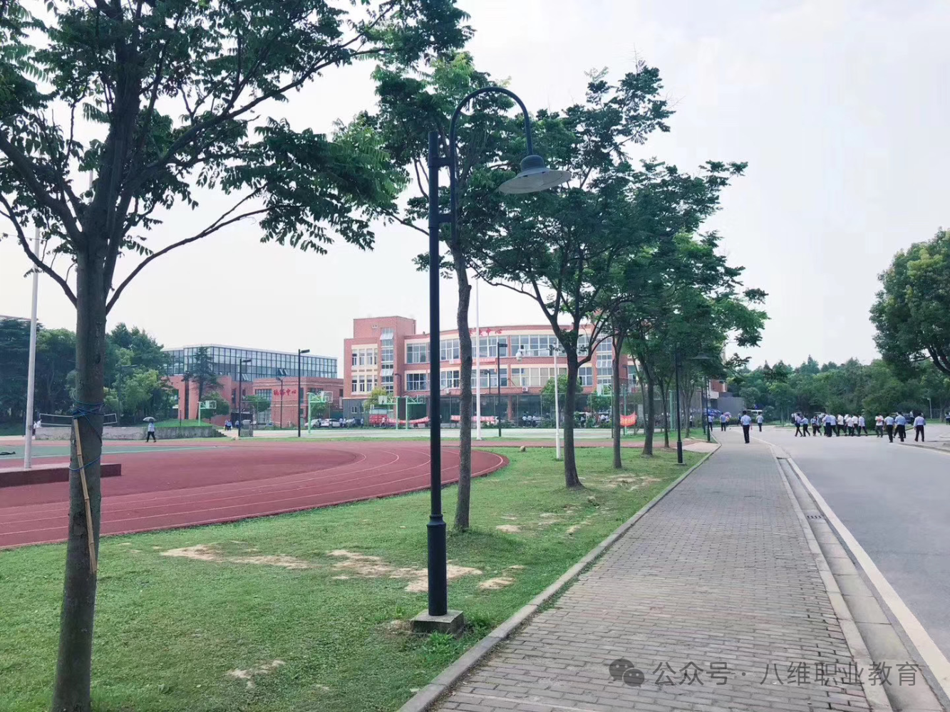 八维教育上海宏烨校区