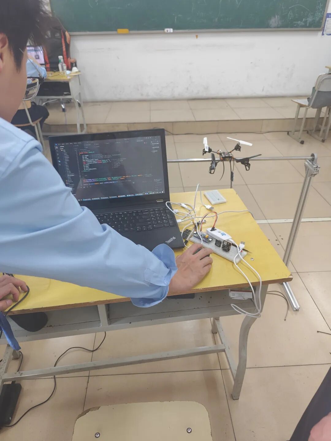 八维教育低空技术与工程专业
