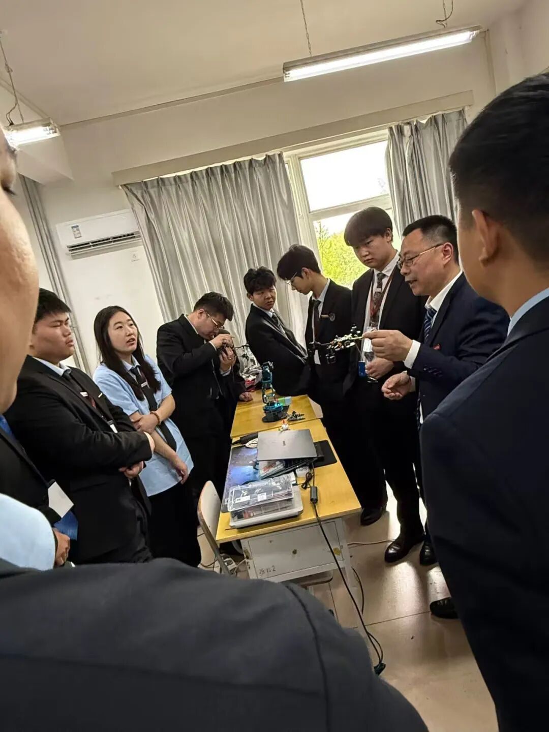 八维教育低空技术与工程专业