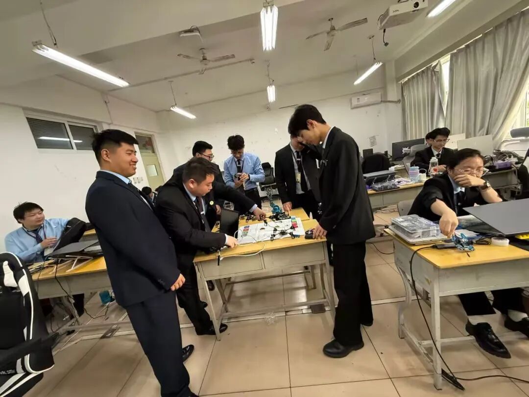 八维教育低空技术与工程专业