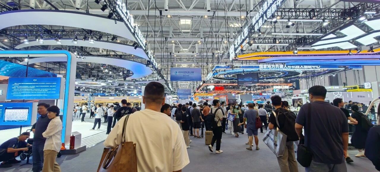 2026世界机器人大会-行业大变局：AI机器人进入应用时代