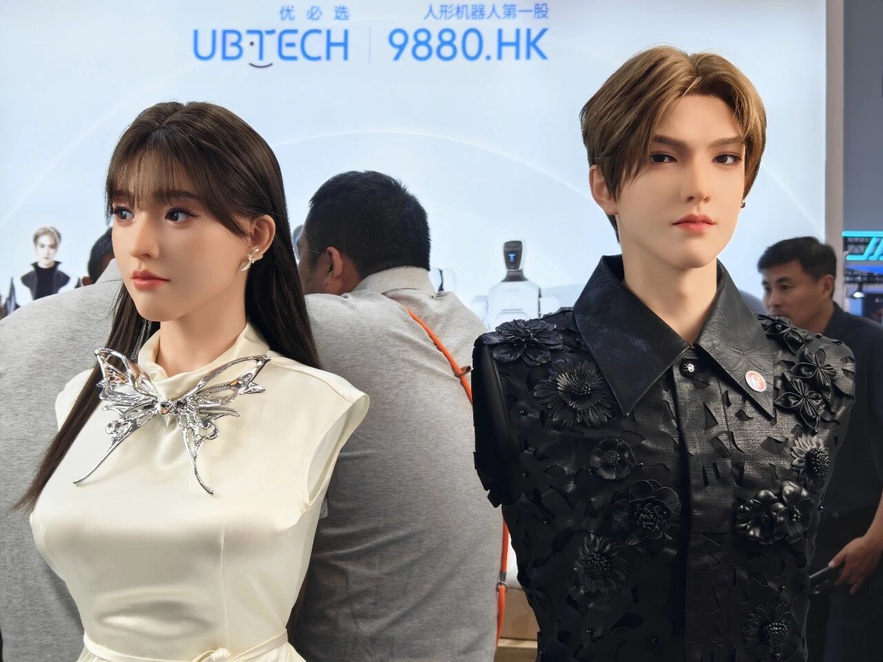 2026世界机器人大会-从观感到触感都极其逼真的仿生人