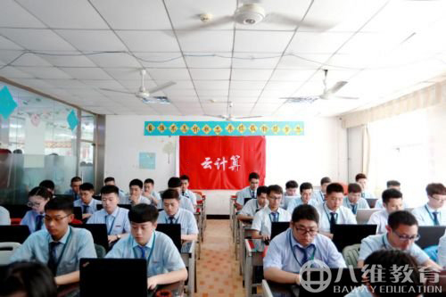 初中毕业学什么好，学习IT技术靠谱吗？